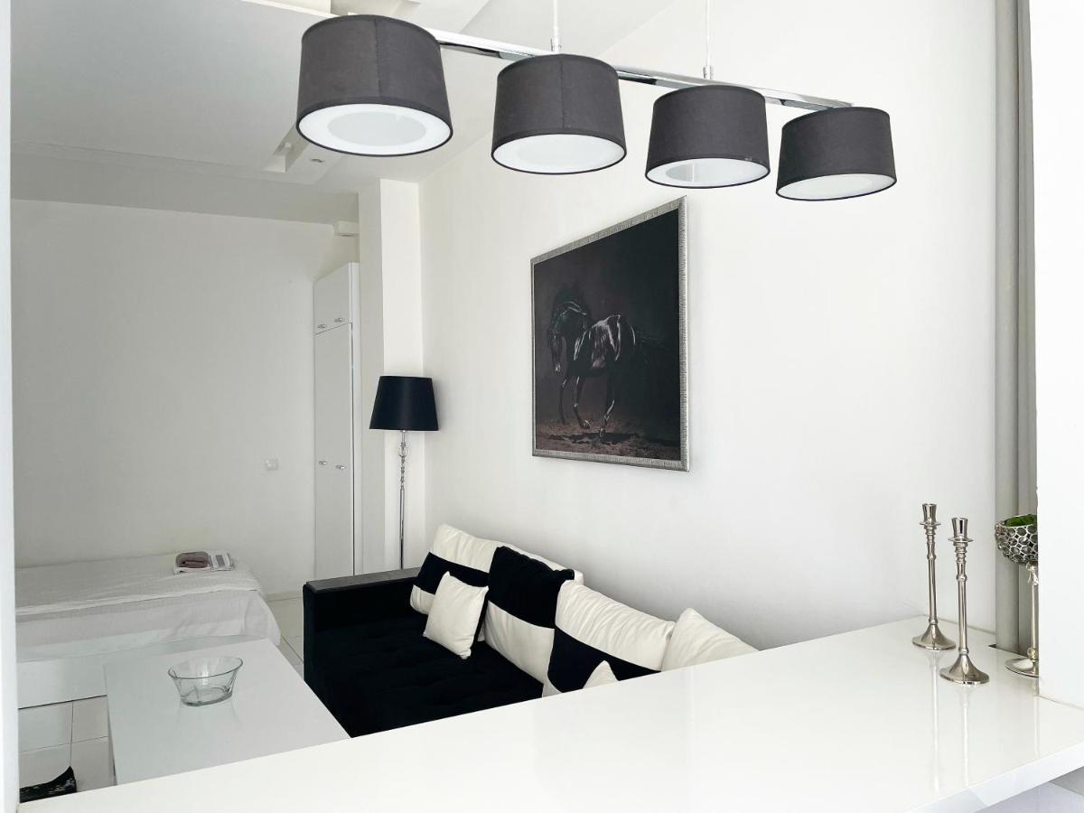 Zero-Waste Studio Apartment In Central Sofia Extérieur photo